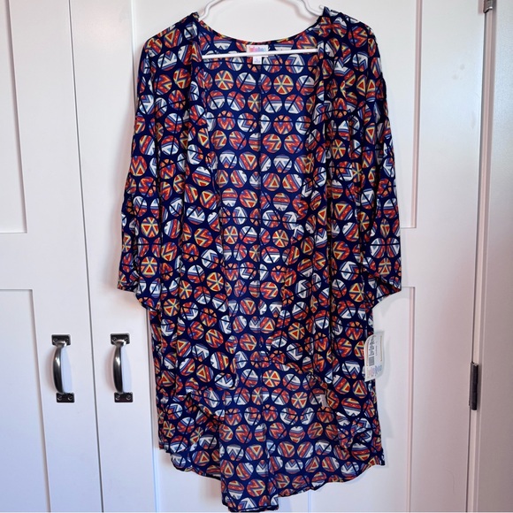 LuLaRoe Sweaters - NWT Lularoe Lindsay Geometric Boho Print Kimono Size Large